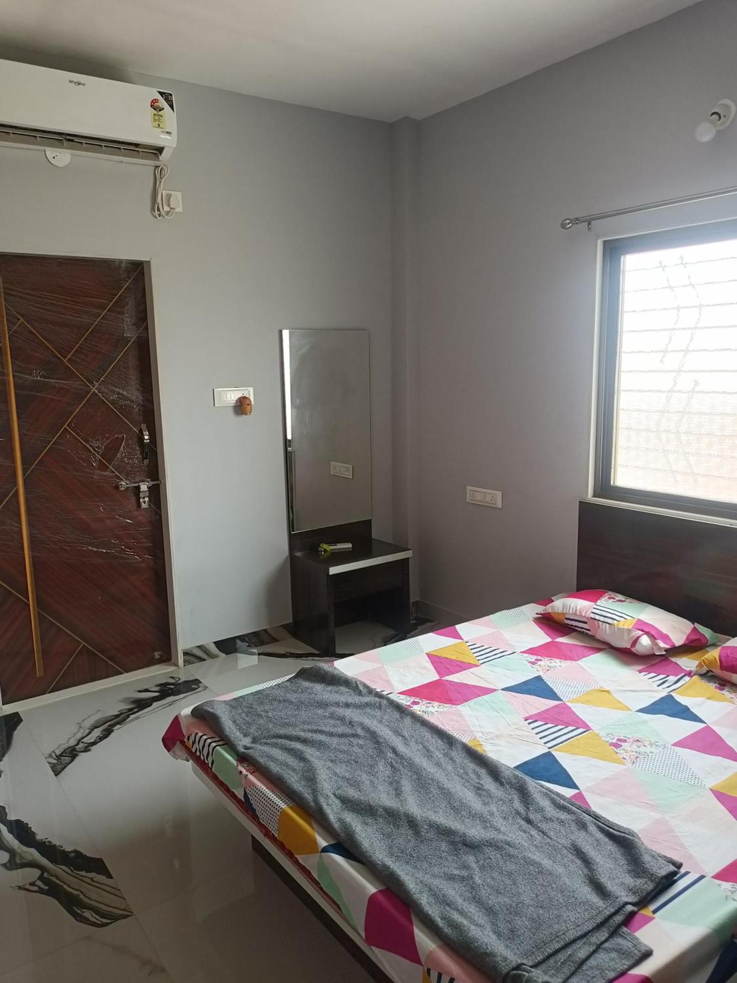 Matoshree Guesthouse Akalkot Ngoại thất bức ảnh