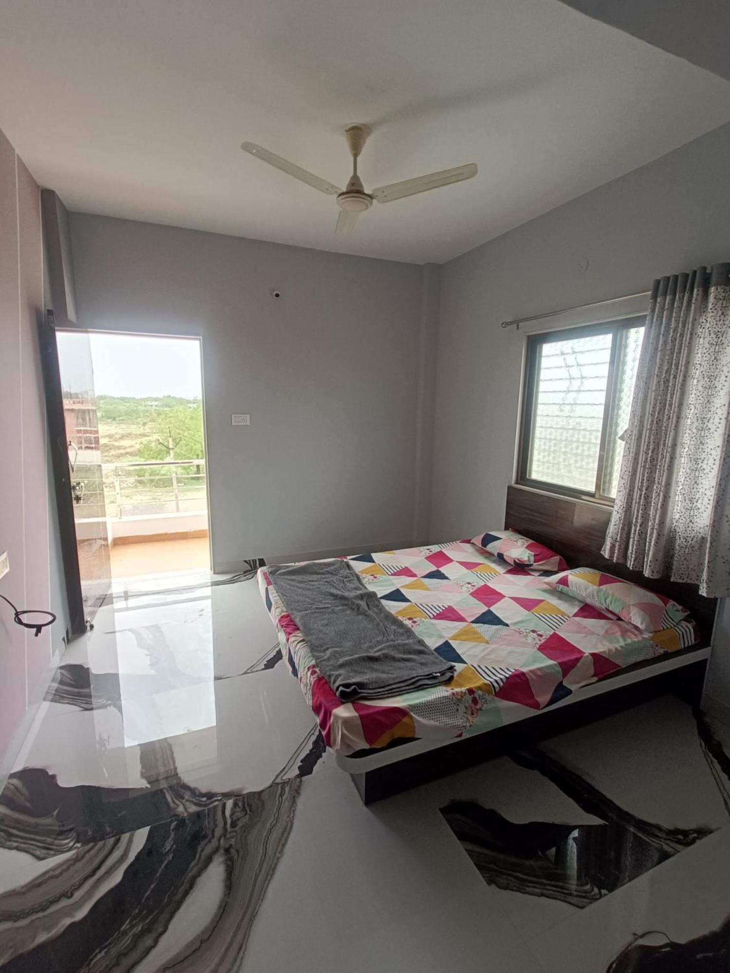 Matoshree Guesthouse Akalkot Ngoại thất bức ảnh